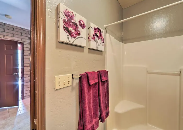 2 Mi To Courthouse Plaza Holiday home Prescott